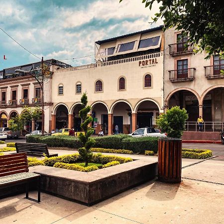 Hotel Portal & Suites Ciudad Hidalgo Exterior foto